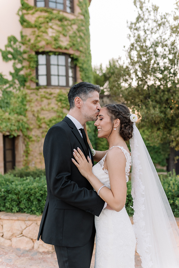 summer-wedding-hatzi-mansion-romantic-roses-hydrangeas-white_01