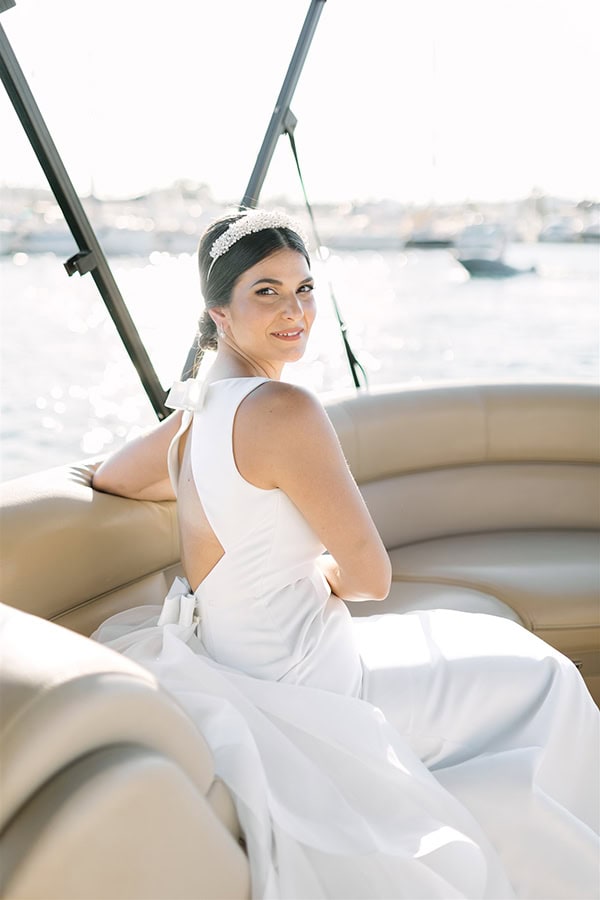 all-time-classic-summer-wedding-corfu-white-roses-lisianthus_22