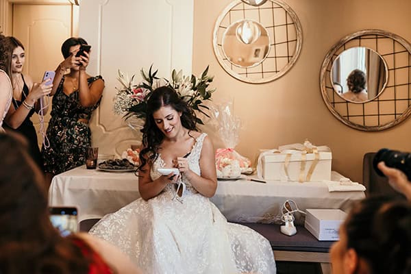 beautiful-summer-wedding-athens-roses-peach-white-hues_07