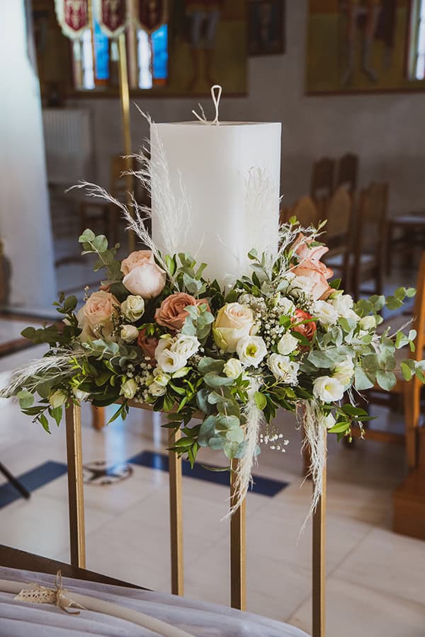 beautiful-summer-wedding-patra-pastel-roses-pampas-grass_16