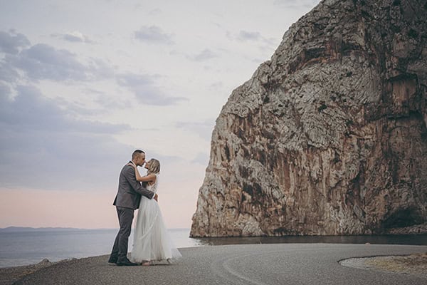 beautiful-summer-wedding-patra-pastel-roses-pampas-grass_24