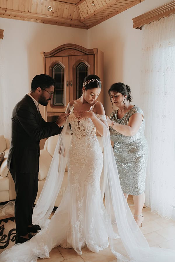 beautiful-summer-wedding-wonderful-florals-terracotta-hues_17