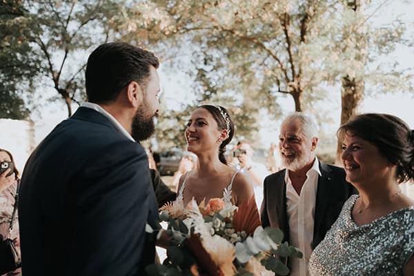 beautiful-summer-wedding-wonderful-florals-terracotta-hues_35