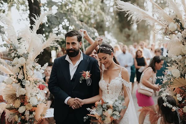 beautiful-summer-wedding-wonderful-florals-terracotta-hues_44