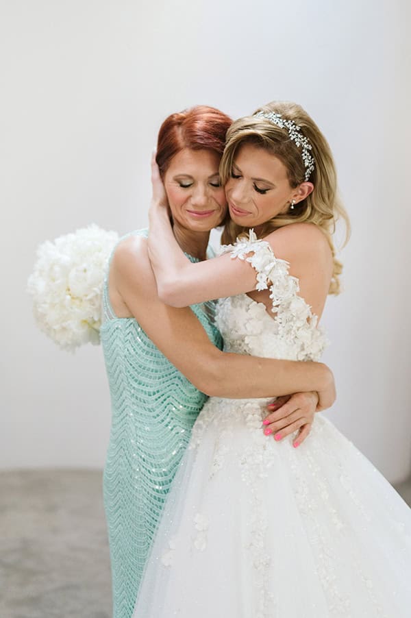 bloom-summer-wedding-athens-all-time-classic-white-hues_10