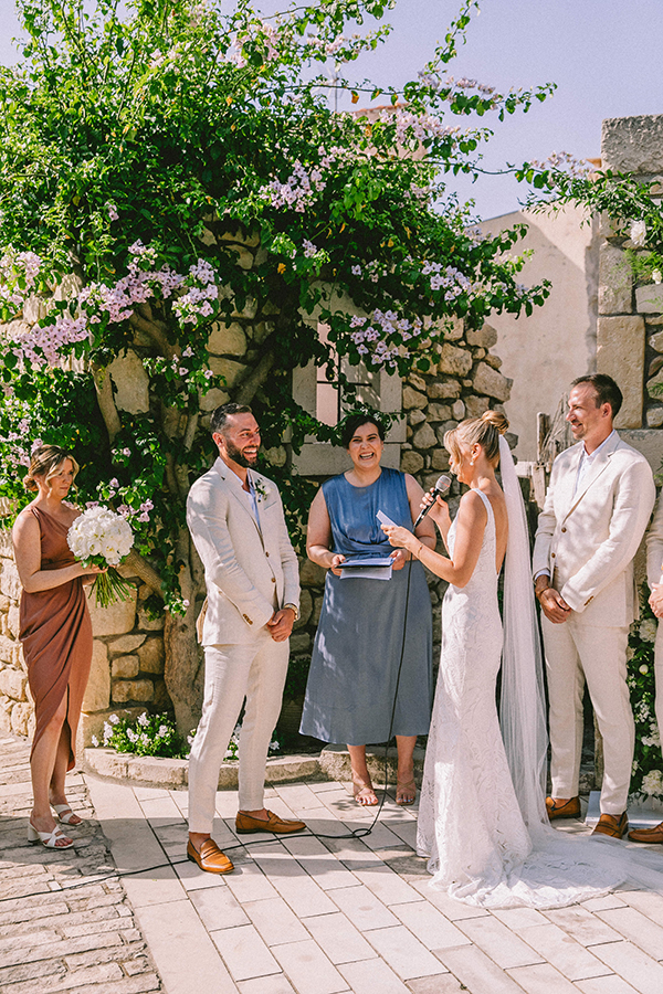 chic-summer-wedding-crete-all-white-romantic-florals_24x