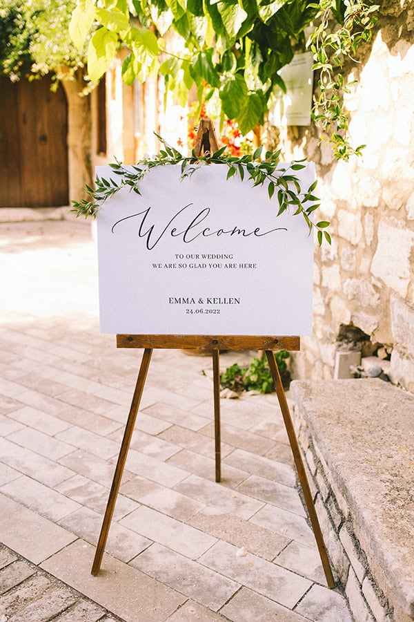 chic-summer-wedding-crete-all-white-romantic-florals_34