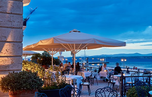 honeymoon-luxury-poseidonion-grand-hotel-spetses-island_18