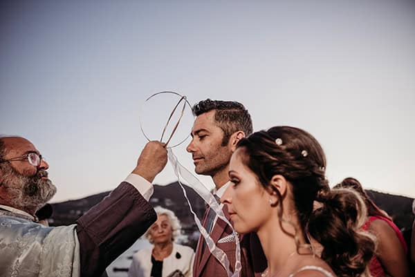 island-fall-wedding-paros-romantic-florals-pastel-tones_22