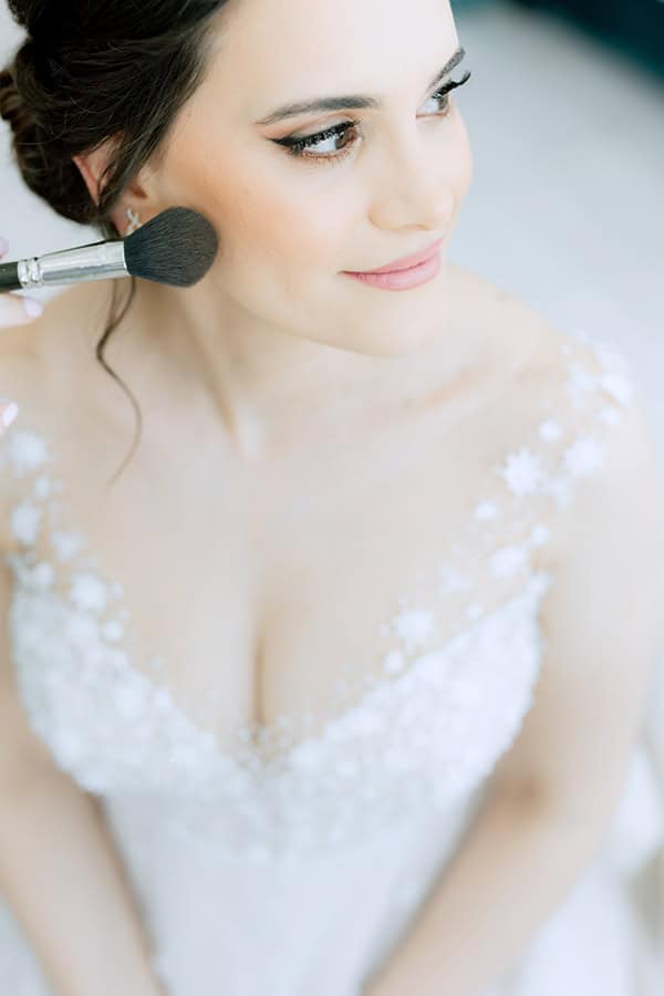 lovely-spring-wedding-athens-flowers-coral-white-tones_07