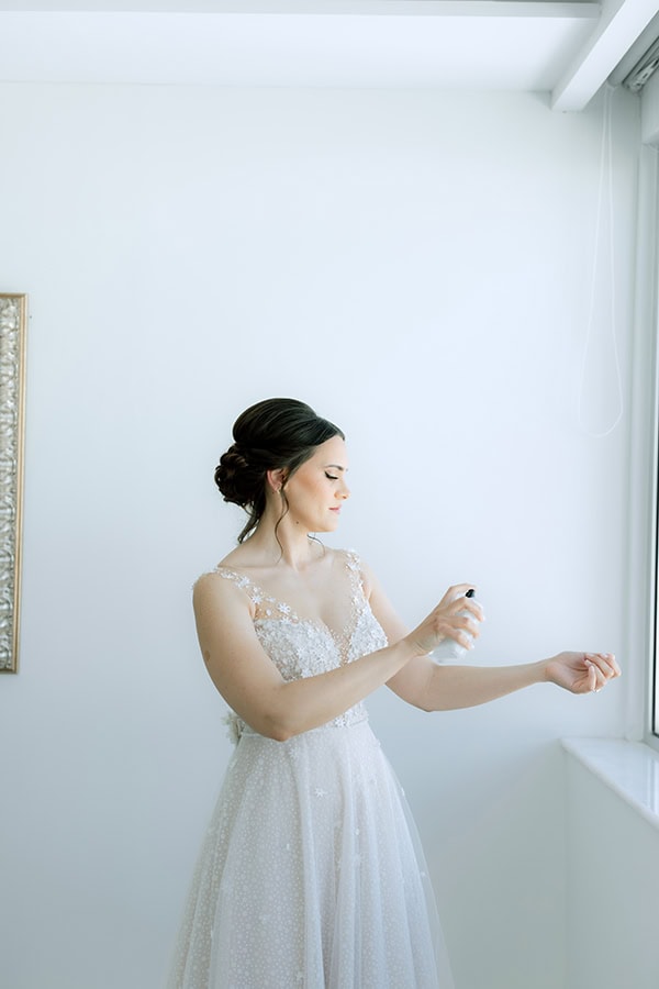 lovely-spring-wedding-athens-flowers-coral-white-tones_08