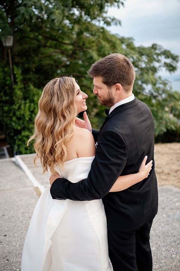 lovely-summer-wedding-drama-white-callas_02