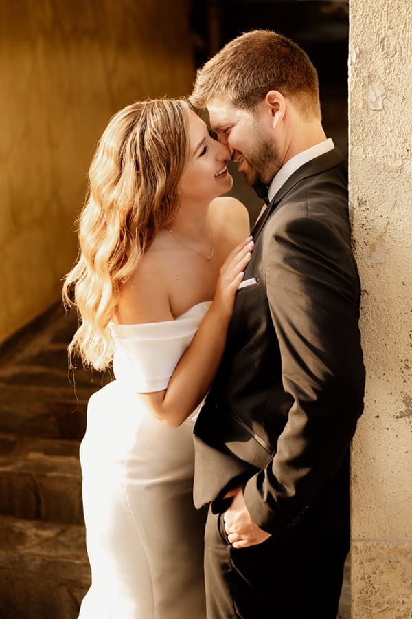 lovely-summer-wedding-drama-white-callas_09