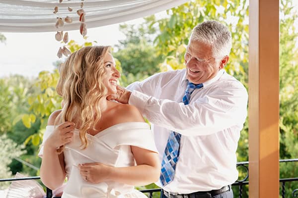 lovely-summer-wedding-drama-white-callas_11