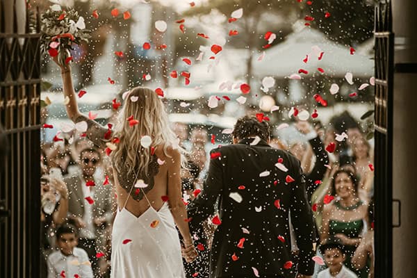 lovely-summer-wedding-kalamata-eucalyptus-olive-leaves_20