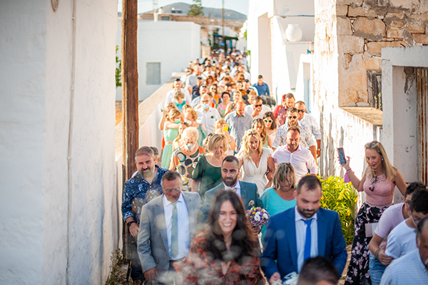 lovely-summer-wedding-kimolos-island-field-flowers_11x