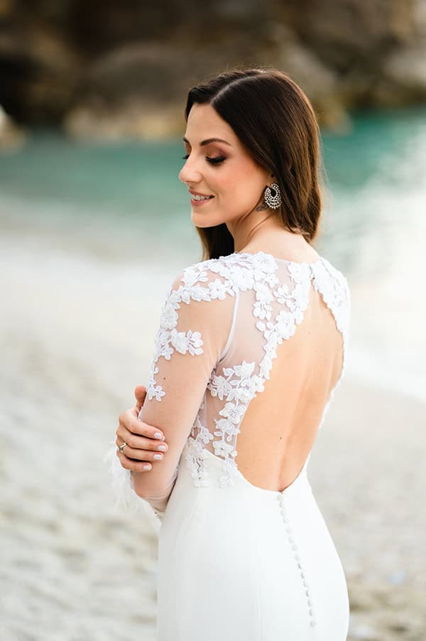 lovely-summer-wedding-larisa-pampas-grass-florals-mint-shades_04x