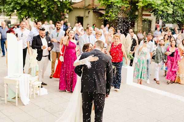 lovely-summer-wedding-larisa-pampas-grass-florals-mint-shades_17