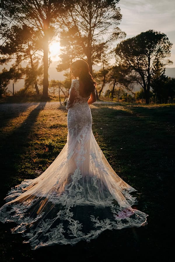 romantic-fall-wedding-roses-lycianthus_02