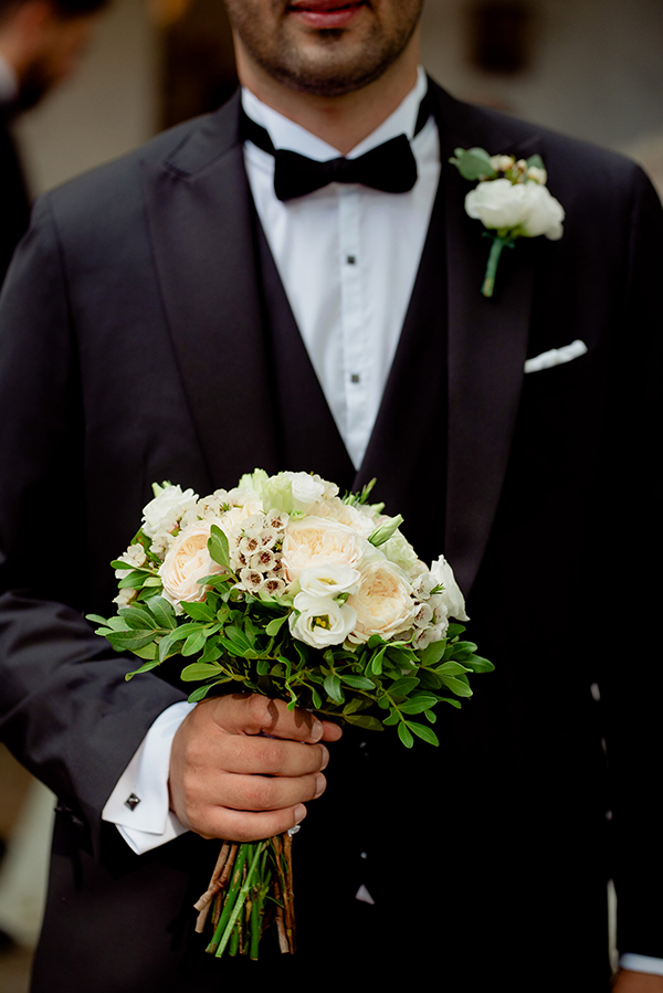 romantic-fall-wedding-roses-lycianthus_12