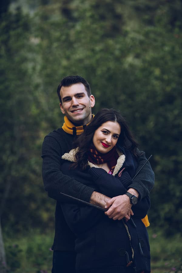 romantic-prewedding-shoot-athens-lovely-snapshots-nature-backdrop_09