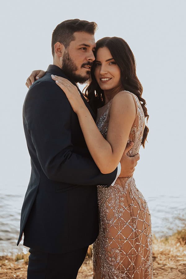 romantic-summer-wedding-athens-white-roses-baby-breaths_01