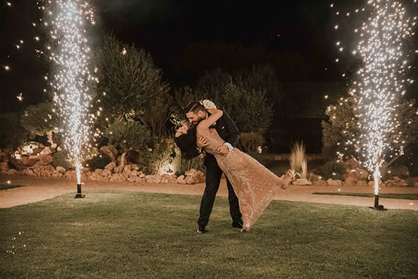 romantic-summer-wedding-athens-white-roses-baby-breaths_36