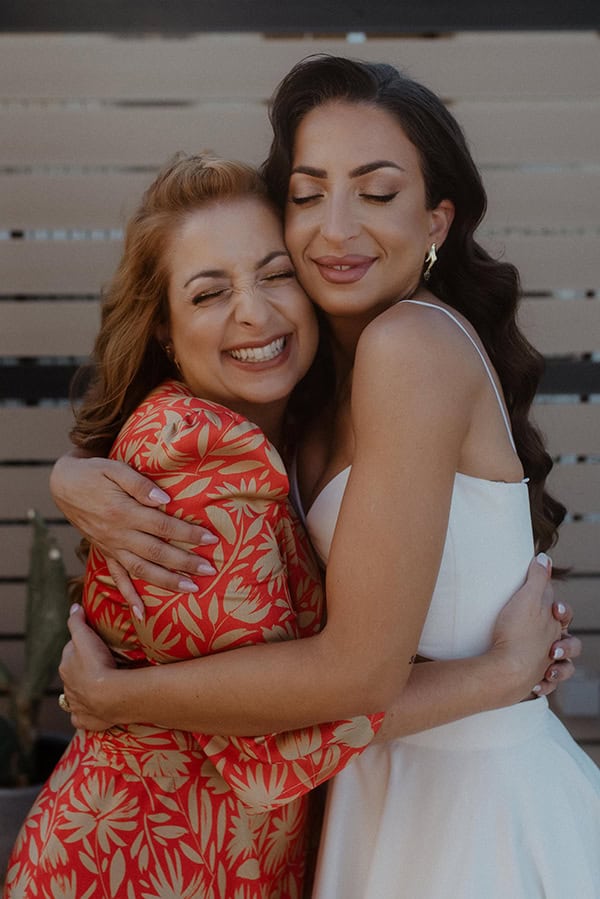 seaside-summer-wedding-chania-pampas-grass-anthurium_03x