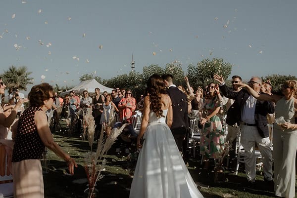 seaside-summer-wedding-chania-pampas-grass-anthurium_07