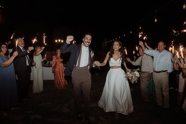 seaside-summer-wedding-chania-pampas-grass-anthurium_07x