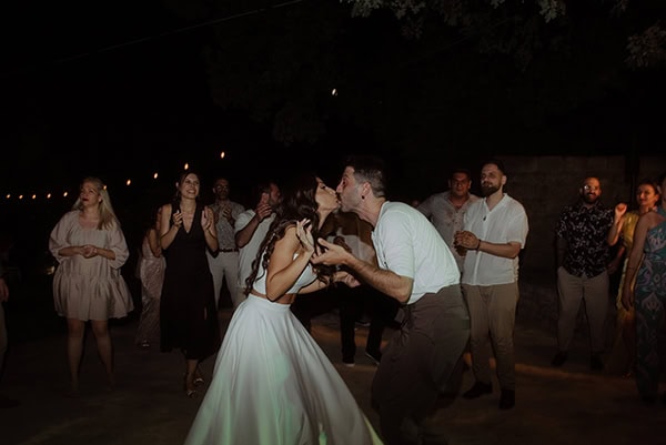 seaside-summer-wedding-chania-pampas-grass-anthurium_09