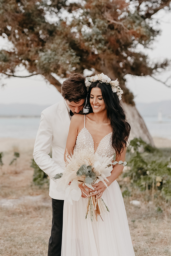 seaside-summer-wedding-elafonisos-pampas-grass-boho-mood_01