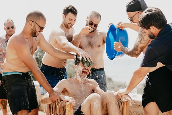 seaside-summer-wedding-elafonisos-pampas-grass-boho-mood_09