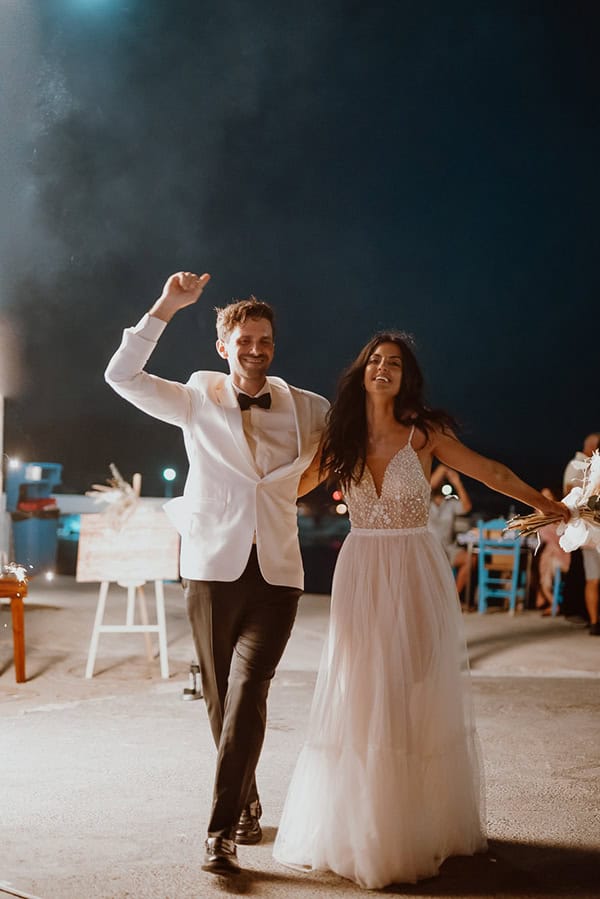 seaside-summer-wedding-elafonisos-pampas-grass-boho-mood_25