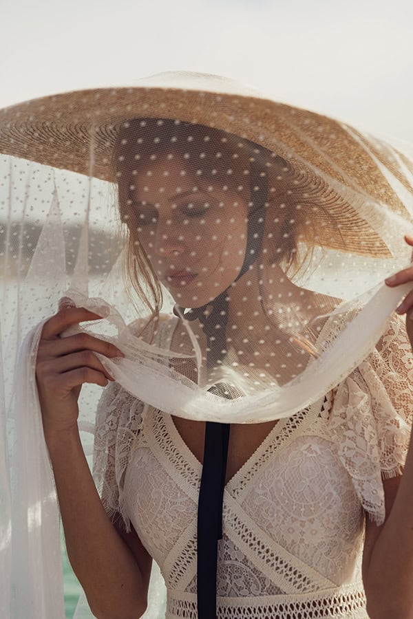 stunning-bridal-dresses-joycard-boho-romantic-style_03x