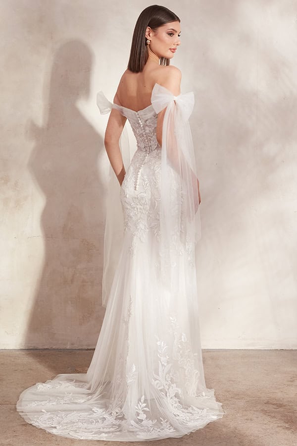 stylish-wedding-dresses-bridal-collection-adore-justin-alexander_35x