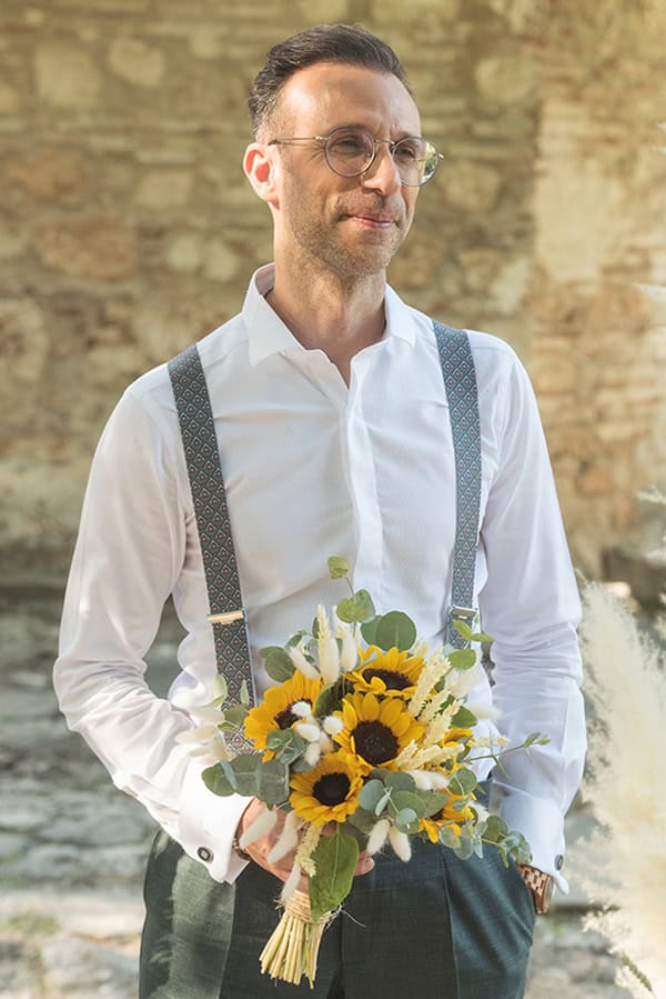 summer-wedding-katerini-pampas-grass-sunflowers_05x