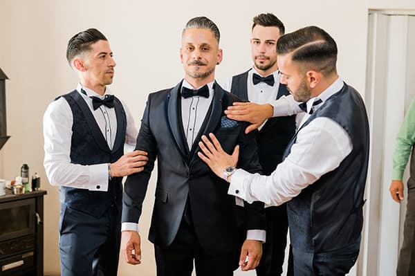 summer-wedding-nicosia-beautiful-florals-orchids-roses-white-coral-hues_22