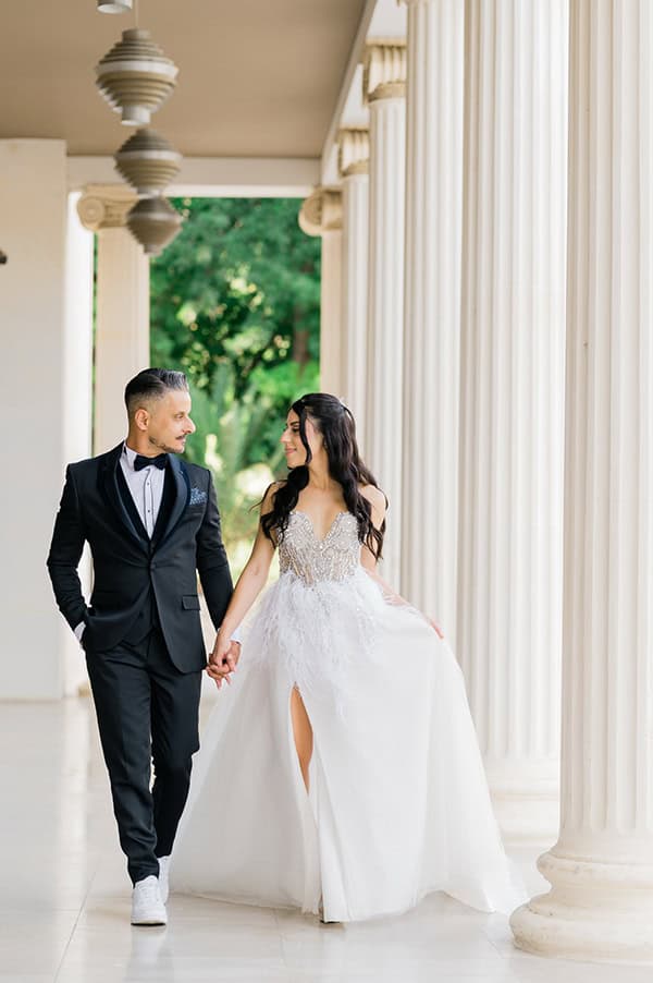 summer-wedding-nicosia-beautiful-florals-orchids-roses-white-coral-hues_82