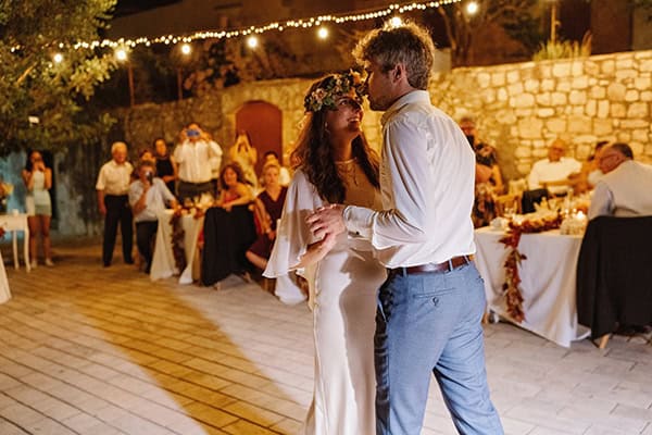 unique-summer-wedding-crete-terracota-tones_33