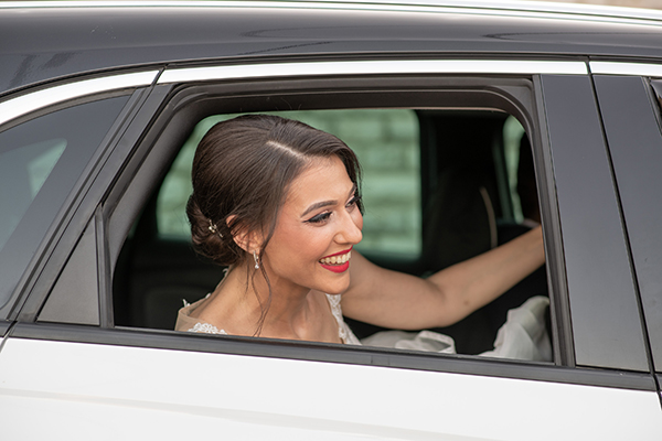 beautiful-fall-wedding-white-flowers_19