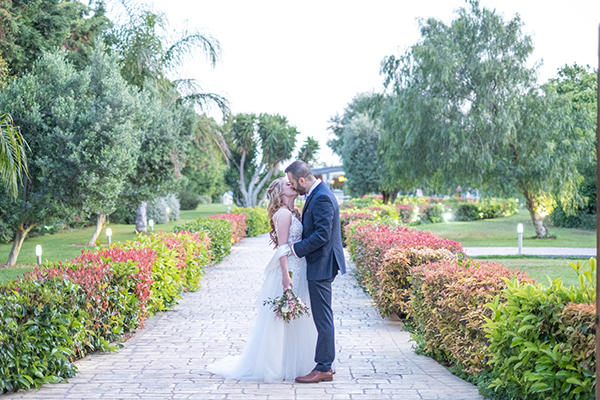 beautiful-spring-wedding-pale-color-palette_02