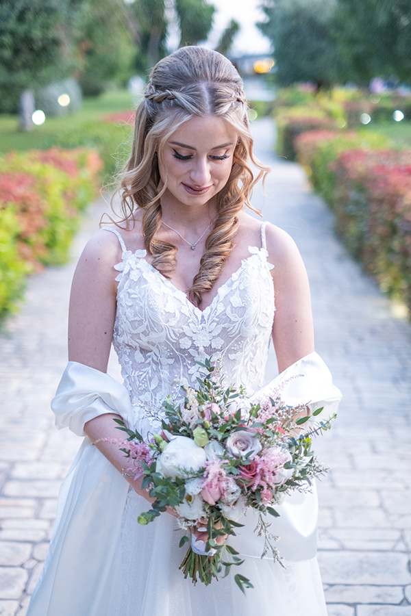 beautiful-spring-wedding-pale-color-palette_03