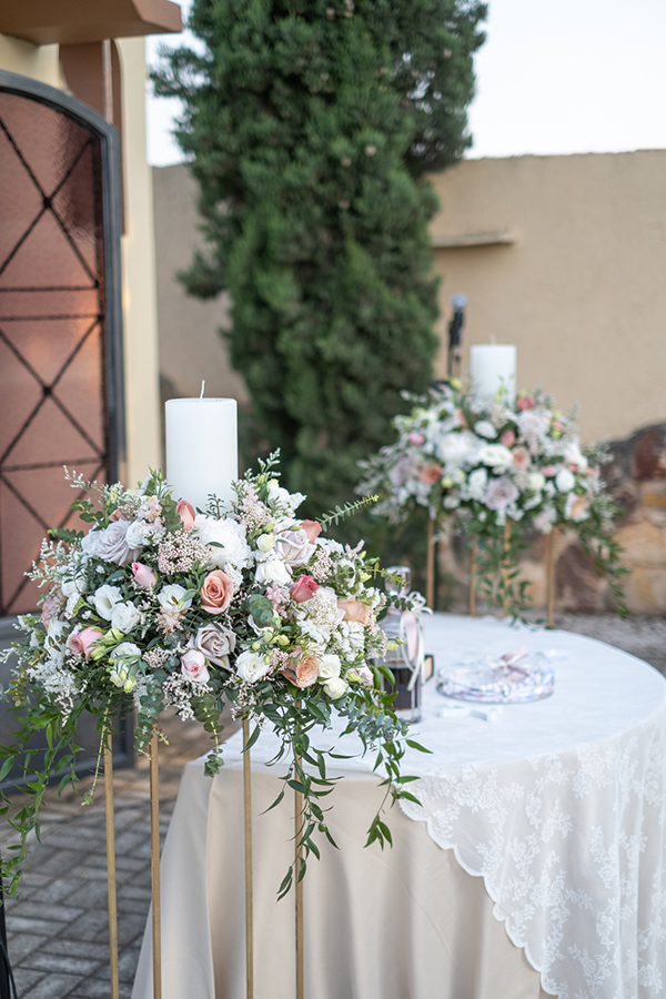 beautiful-spring-wedding-pale-color-palette_16