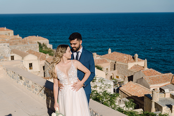 boho-fall-wedding-sparta-pampas-grass-flowers-white-peach-shades_09