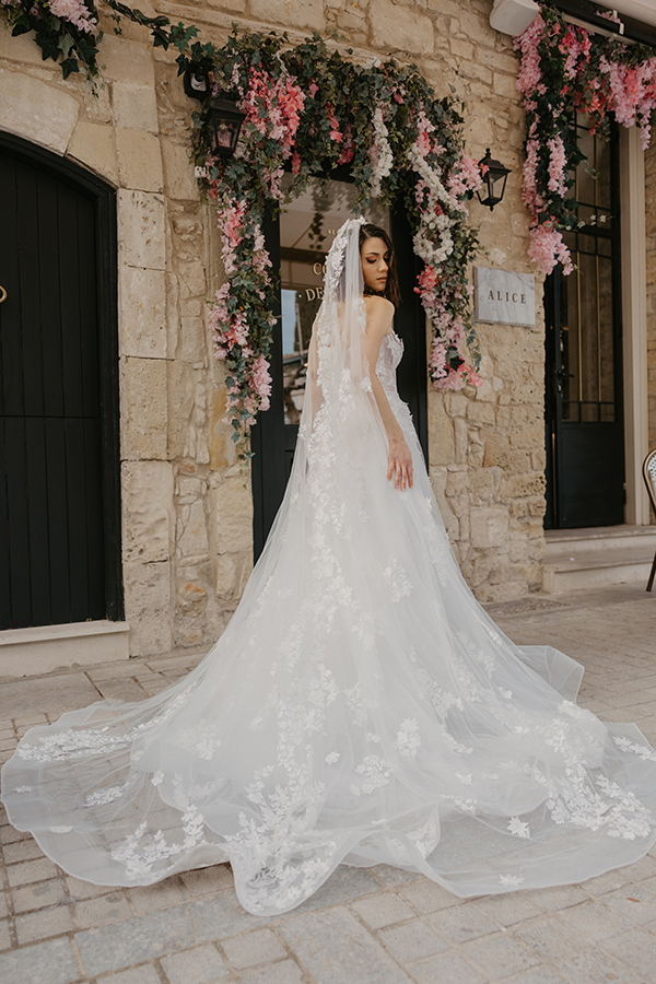 flowy-wedding-dresses-lenia-haute-couture-romantic-sleeves_11