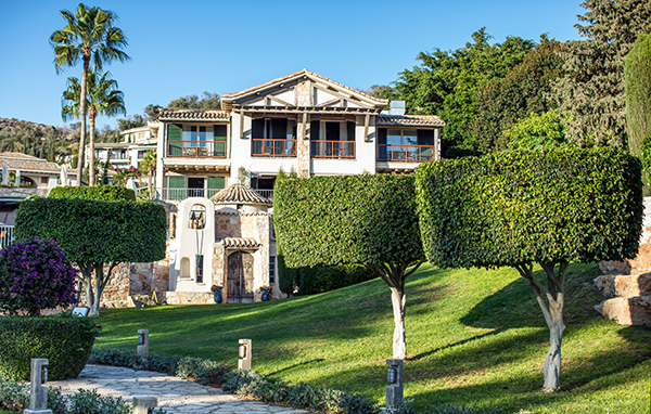 make-dreamy-wedding-day-luxury-columbia-beach-resort_16