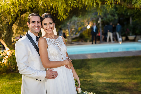 romantic-fall-wedding-athens-white-peach-roses_01
