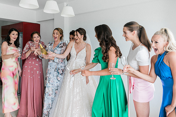 romantic-spring-wedding-beach-lefkada-fresh-white-flowers_10