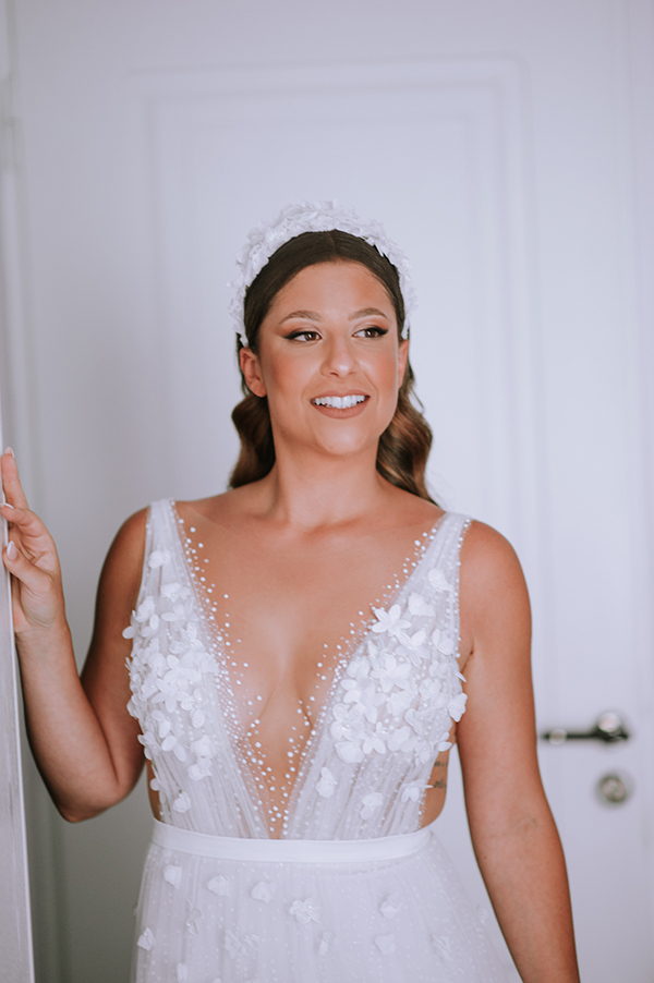 romantic-summer-wedding-crete-olive-leaves-white-flowers_13